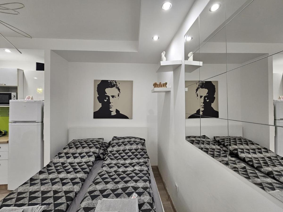 Smart Studio In The Heart Of בודפשט מראה חיצוני תמונה
